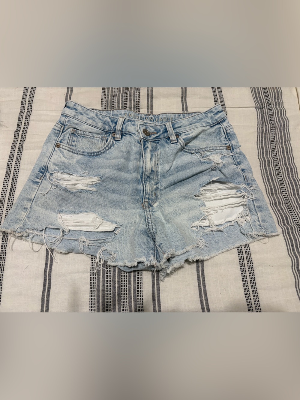 American Eagle Strigid Shorts